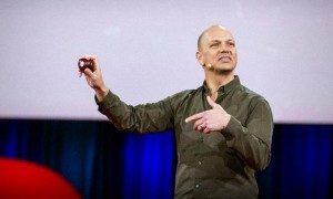 冰火两重天的苹果：iPhone史上大卖，多名高管离职，库克退休生变？