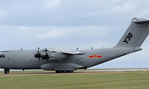 惊喜来得猝不及防：“小胖妞”运-30来了，运-9会被淘汰吗？