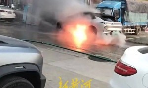 安徽六安一领克新能源车爆燃，事发前车辆提示发生过热故障，官网显示采用三元锂平板电池